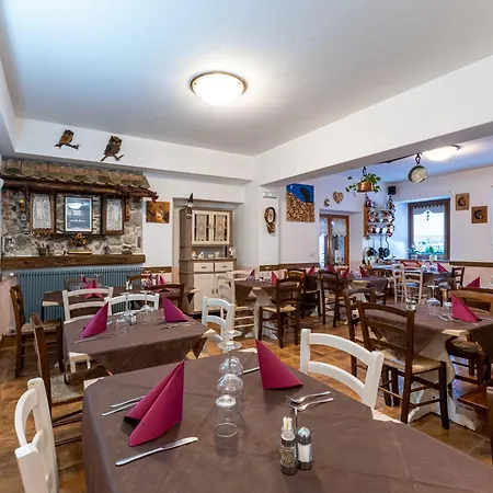 Szálloda Alle Alpi 2*