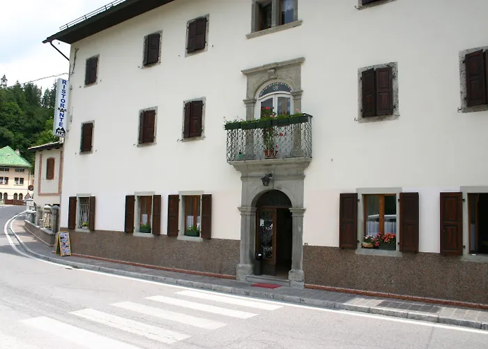 Hotel Alle Alpi 2*